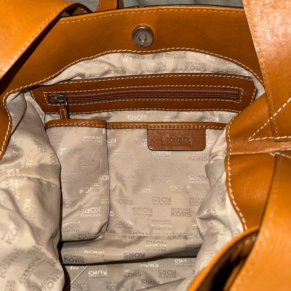 Michael Kors Tan Leather Shoulder/satchel Bag - Picture 6 of 9